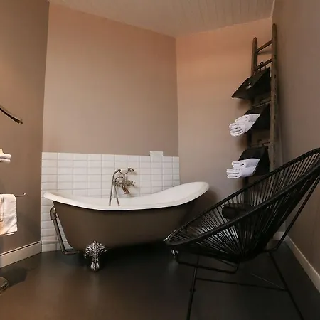 Le Cercle De Malines Bed and breakfast 4*