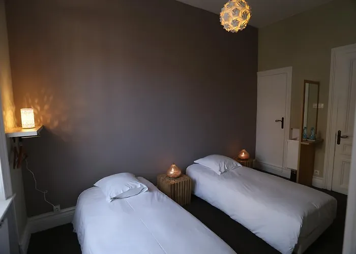 Le Cercle De Malines Couette-café Calais