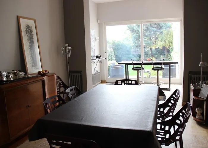 Couette-café Le Cercle De Malines Calais