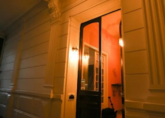 Le Cercle De Malines Couette-café Calais